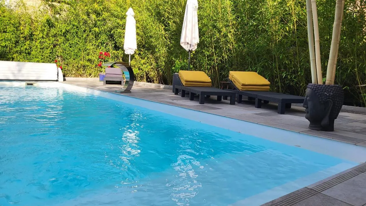 Le Mas Rolland, Piscine Chauffee & Spa - Millau - Gorges Du Tarn Compeyre